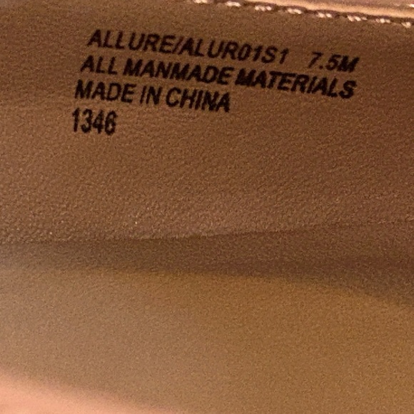 Steve Madden Tan and Black 
Belinda Flats NWOT - Picture 6 of 6